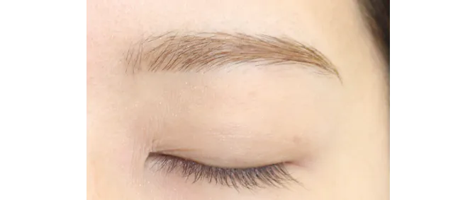 細め長めアーチ